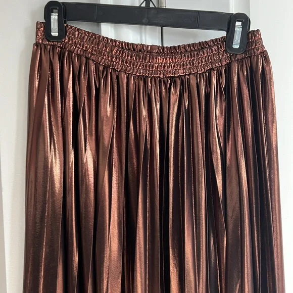 Bronze Metallic Pleated Maxi Skirt - Picture 2 of 6